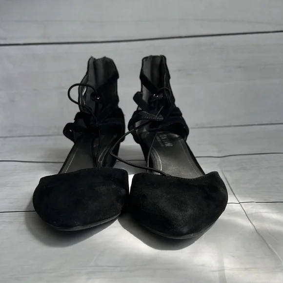 Reaction Kenneth Cole Black Heel With String Suede US 6.5 Med - Picture 2 of 10